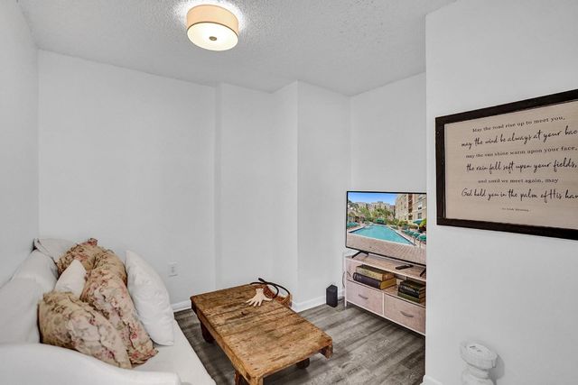 520 SE 5th Avenue 2211, Fort Lauderdale, FL 33301