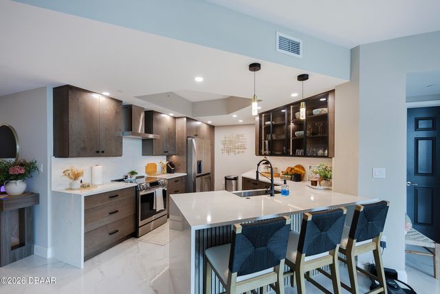 241 Riverside Dr Unit 106, Holly Hill, FL 32117