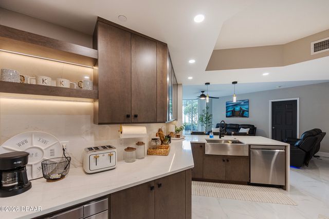 241 Riverside Dr Unit 106, Holly Hill, FL 32117