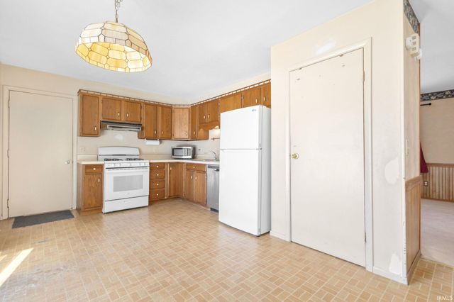 1503 Blanchard Drive, Mishawaka, IN 46544