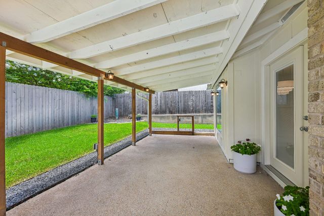 2717 Charlesworth DR, Austin, TX 78745