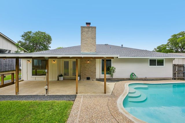 2717 Charlesworth DR, Austin, TX 78745