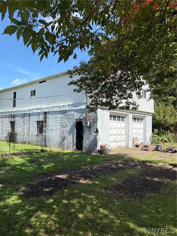 6910 West Britton Drive, Niagara, NY 14305