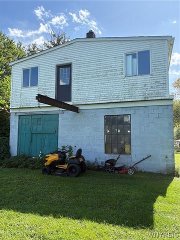 6910 West Britton Drive, Niagara, NY 14305