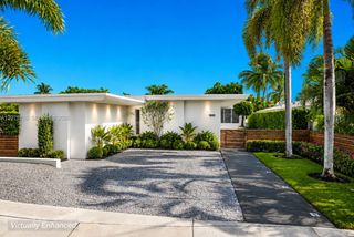 1885 Daytonia Road, Miami Beach, FL 33141