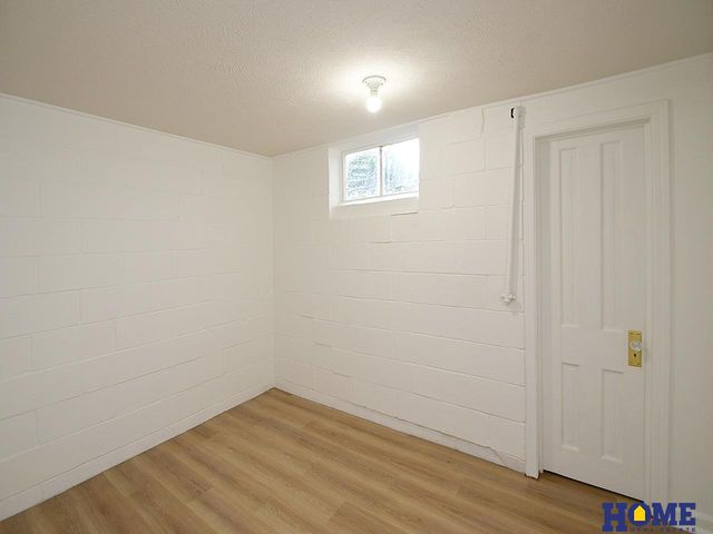 901 S 24th Street, Lincoln, NE 68510