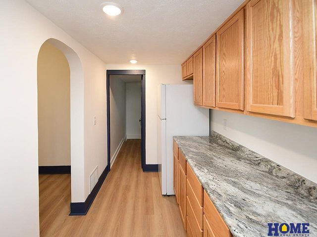 901 S 24th Street, Lincoln, NE 68510