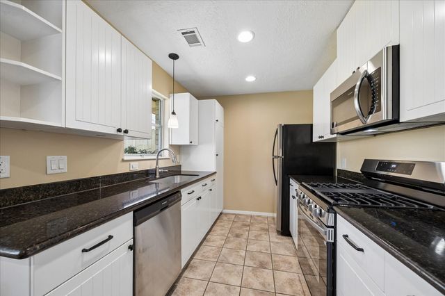 5718 Viking Drive, Houston, TX 77092