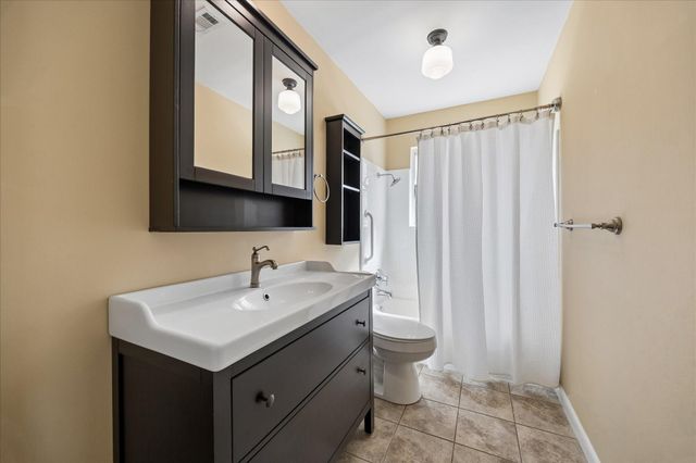 5718 Viking Drive, Houston, TX 77092