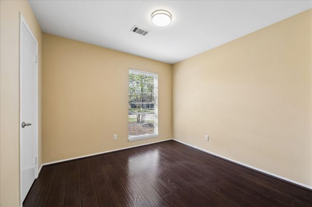 5718 Viking Drive, Houston, TX 77092