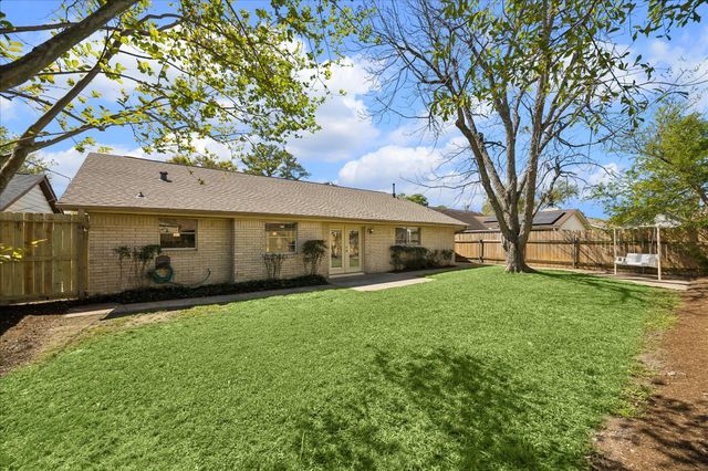 5718 Viking Drive, Houston, TX 77092