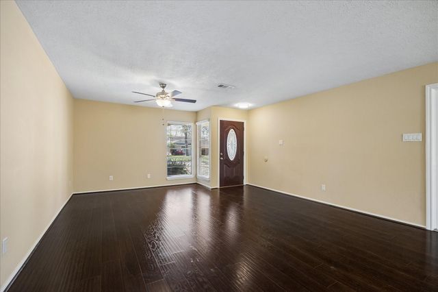 5718 Viking Drive, Houston, TX 77092