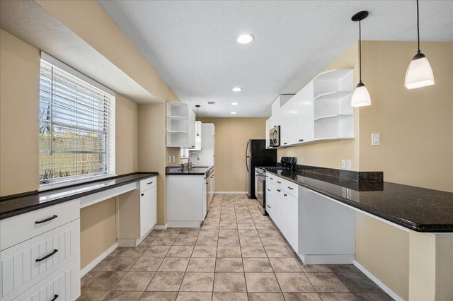 5718 Viking Drive, Houston, TX 77092