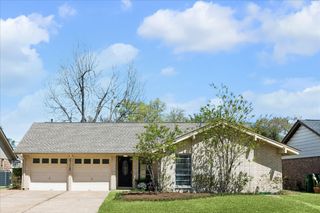 5718 Viking Drive, Houston, TX 77092