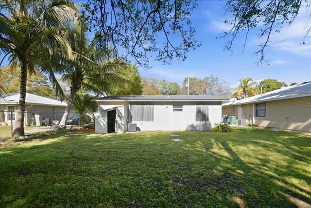 1813 Edgevale Road, Fort Pierce, FL 34982