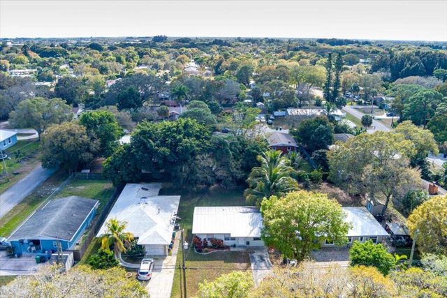 1813 Edgevale Road, Fort Pierce, FL 34982