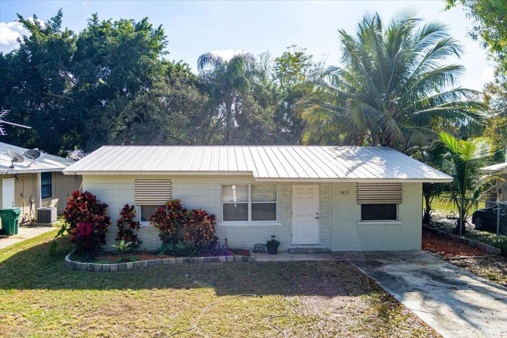 1813 Edgevale Road, Fort Pierce, FL 34982