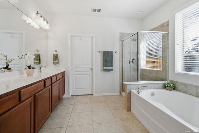 1039 Chase Creek, San Antonio, TX 78260