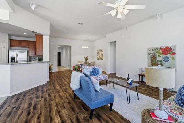 1039 Chase Creek, San Antonio, TX 78260