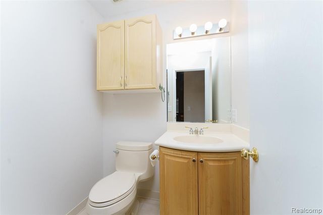 469 Winwood Circle 121, Walled Lake, MI 48390