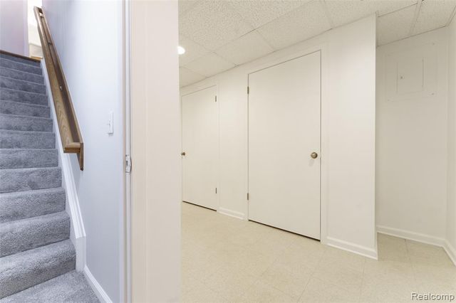 469 Winwood Circle 121, Walled Lake, MI 48390