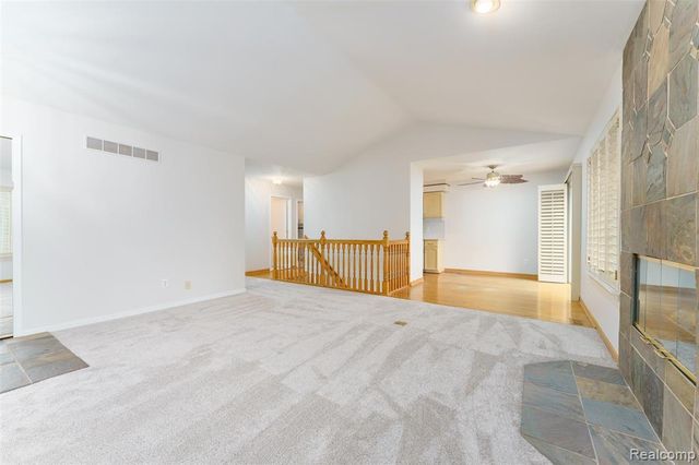 469 Winwood Circle 121, Walled Lake, MI 48390