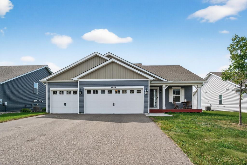 4845 Empress Avenue N, Hugo, MN 55038