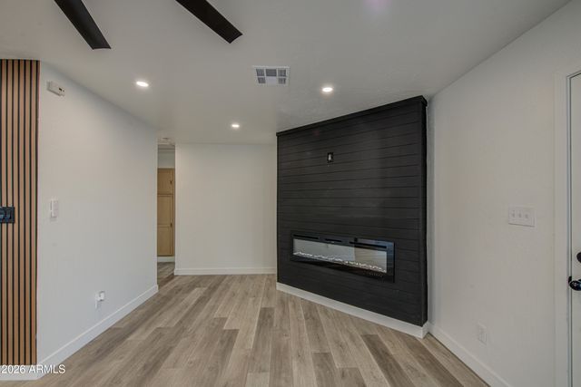 5613 N 63RD Drive, Glendale, AZ 85301