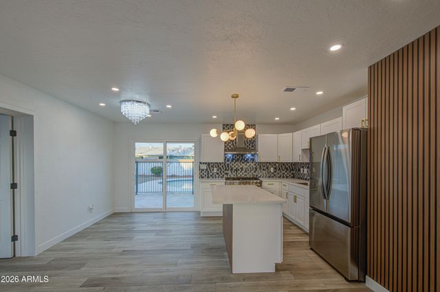 5613 N 63RD Drive, Glendale, AZ 85301