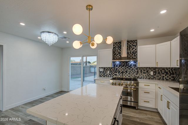 5613 N 63RD Drive, Glendale, AZ 85301