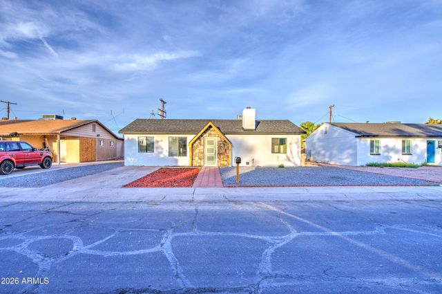5613 N 63RD Drive, Glendale, AZ 85301