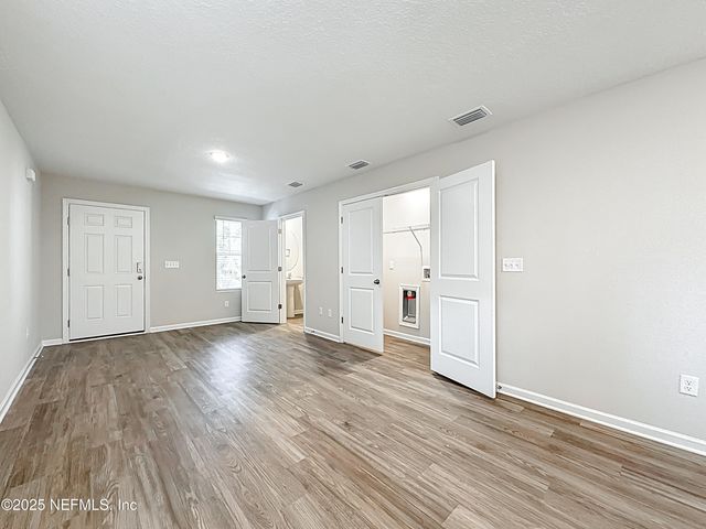 6151 DELMAR Place, Jacksonville, FL 32205