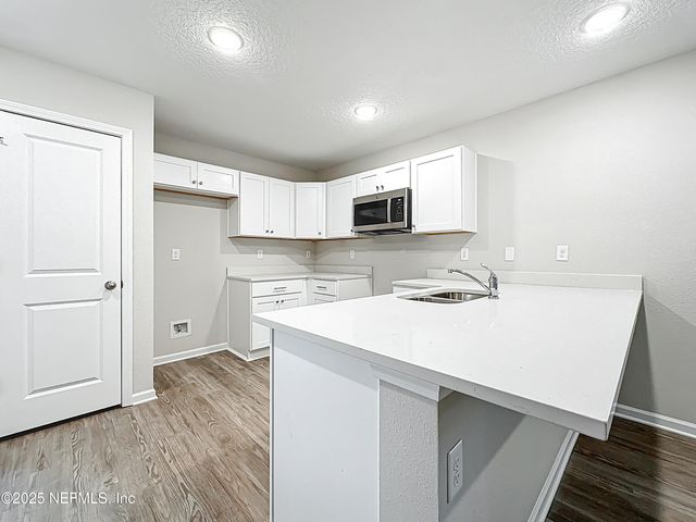 6151 DELMAR Place, Jacksonville, FL 32205