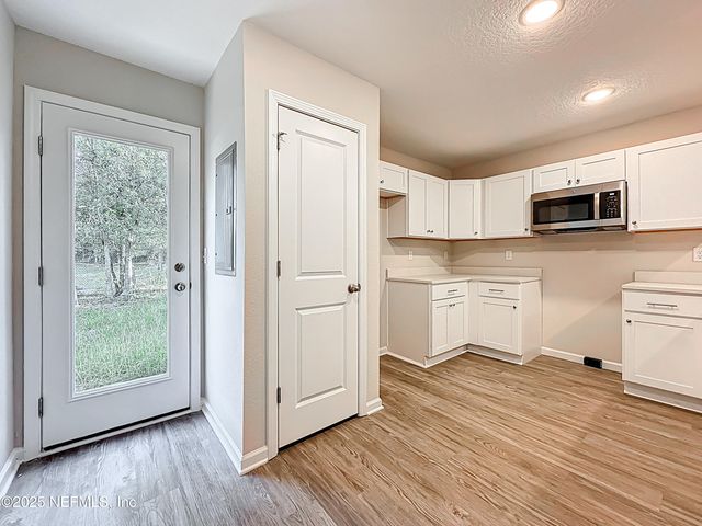 6151 DELMAR Place, Jacksonville, FL 32205