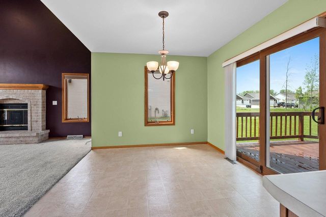 2316 MADDY COURT, Green Bay, WI 54303