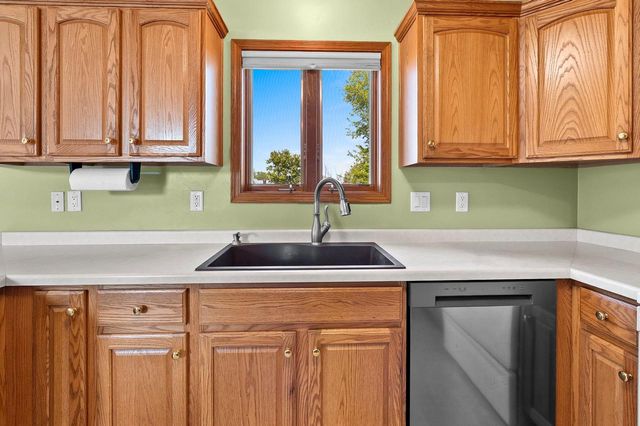 2316 MADDY COURT, Green Bay, WI 54303