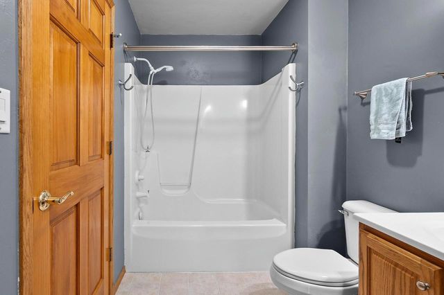 2316 MADDY COURT, Green Bay, WI 54303