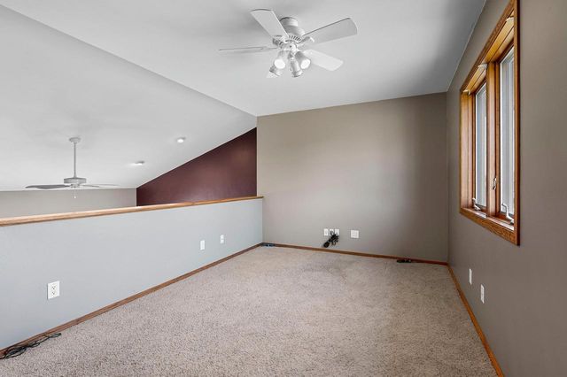2316 MADDY COURT, Green Bay, WI 54303