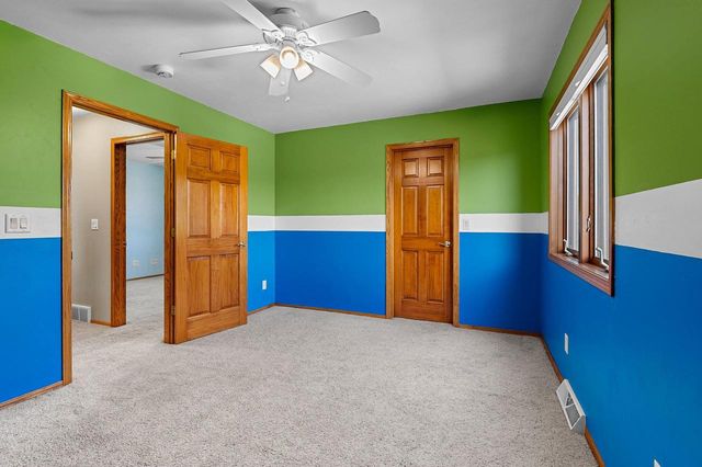 2316 MADDY COURT, Green Bay, WI 54303
