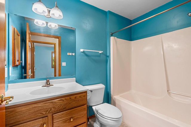 2316 MADDY COURT, Green Bay, WI 54303