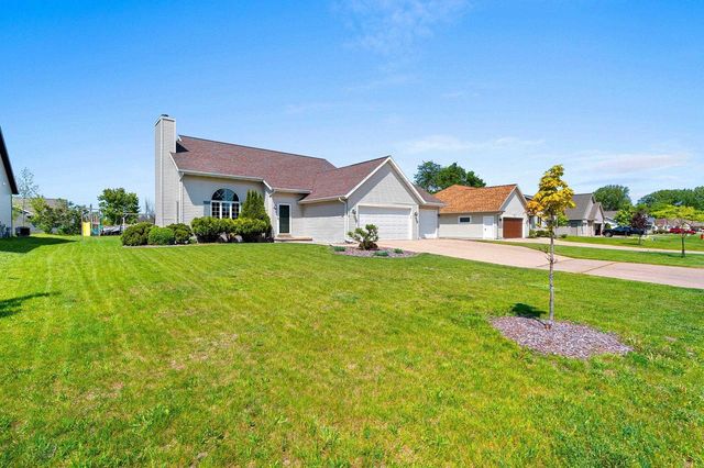 2316 MADDY COURT, Green Bay, WI 54303