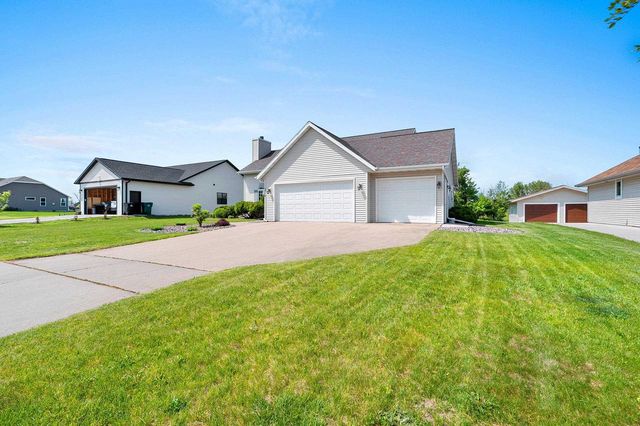 2316 MADDY COURT, Green Bay, WI 54303