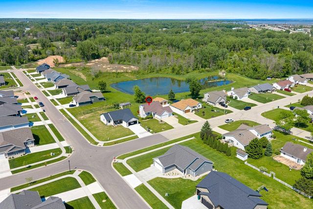 2316 MADDY COURT, Green Bay, WI 54303