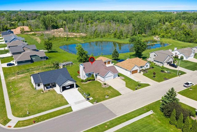 2316 MADDY COURT, Green Bay, WI 54303