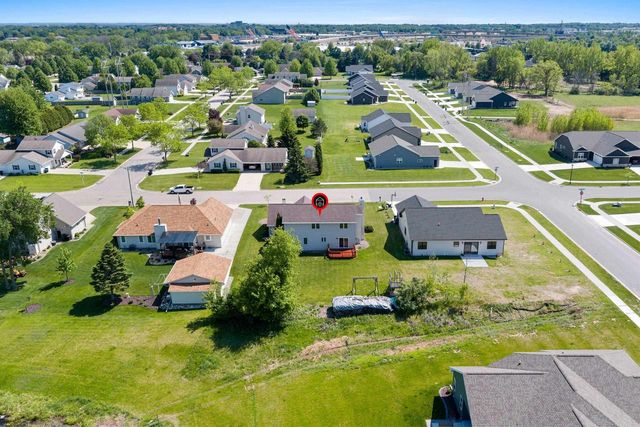 2316 MADDY COURT, Green Bay, WI 54303