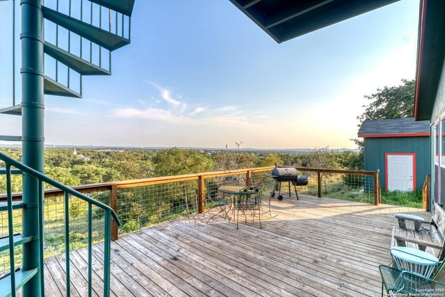 170 Teich, Bandera, TX 78003