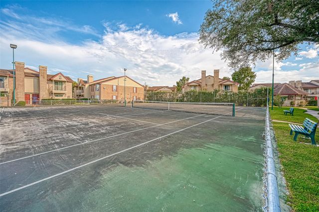 2120 El Paseo Street 2108, Houston, TX 77054