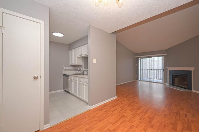 2120 El Paseo Street 2108, Houston, TX 77054