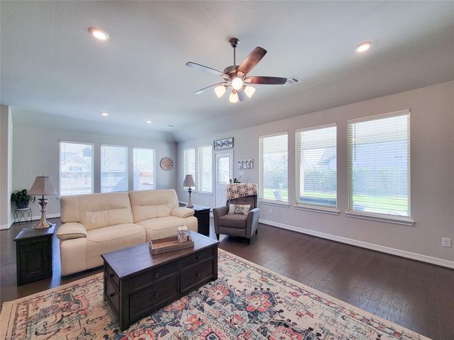 26003 Pink Myrtle Circle, Richmond, TX 77406