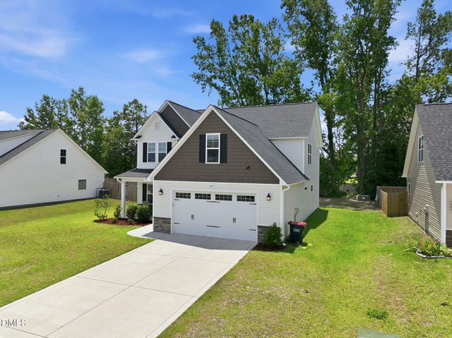 675 Amusement Drive, Hope Mills, NC 28348